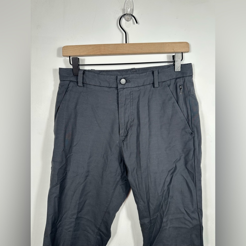 Lululemon Commission Pants Mens 30 Dark Gray Warpstreme Stretch Chino - Picture 4 of 10